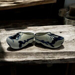 Blue n White Mini Dutch Shoes~ Good Used Condition